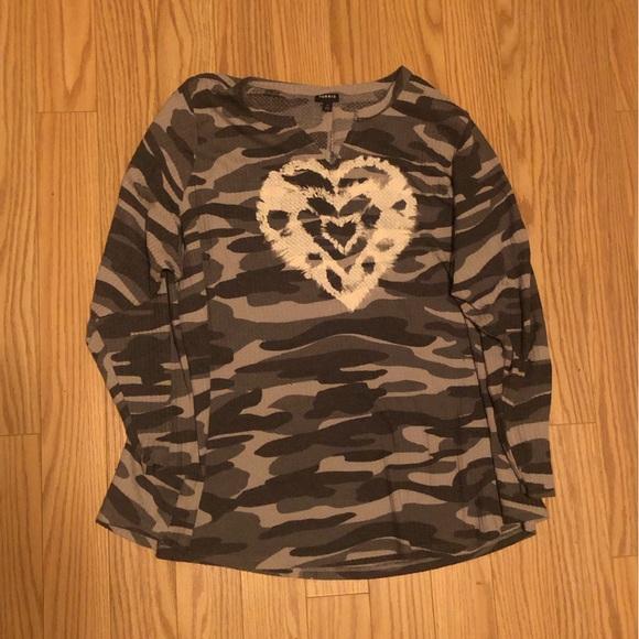 TORRID Waffle Classic Tee - Heart Camo Grey - Picture 4 of 9